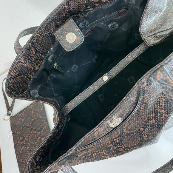 Anne Klein Large Faux Leather Snakeskin Python Tote Bag & Wrislet Animal Print - Picture 14 of 17